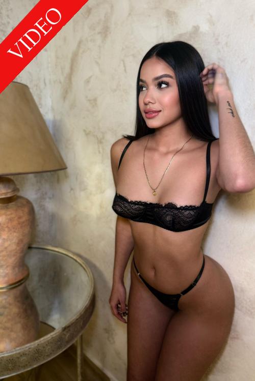 Ibiza tops - Escorts - VICKY